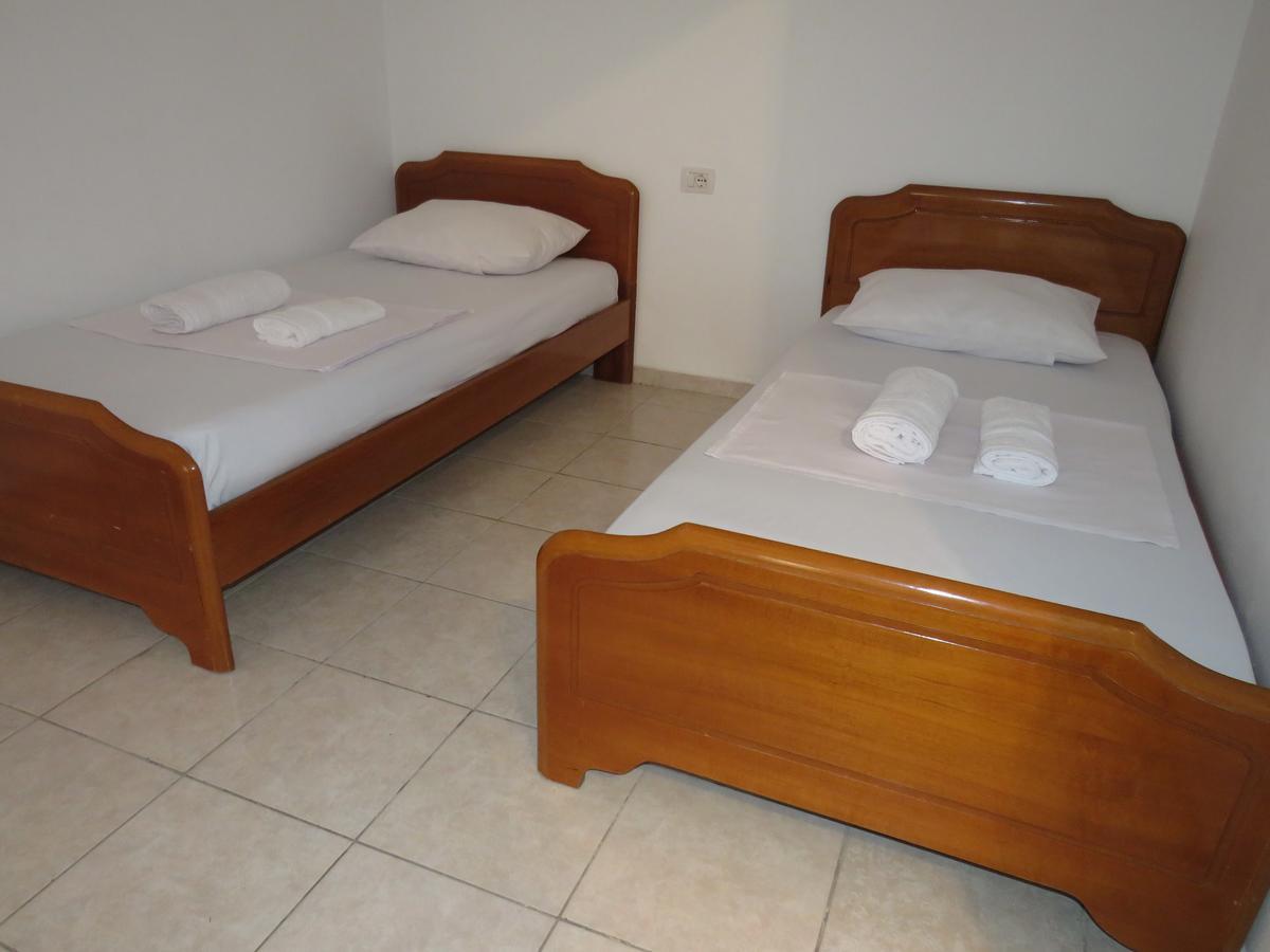 Casa Mia Hotel Sarandë Esterno foto