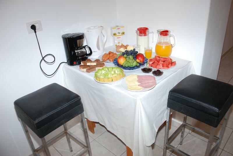 Casa Mia Hotel Sarandë Esterno foto